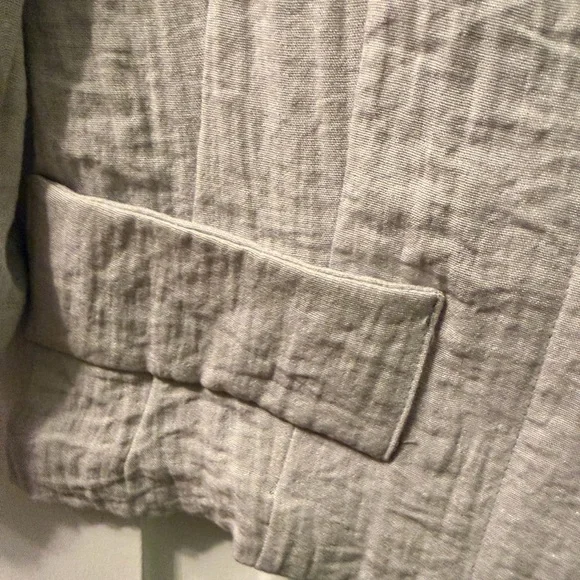 Sarah Collection Textured Cream Skirt / Blazer Set - Picture 8 of 15